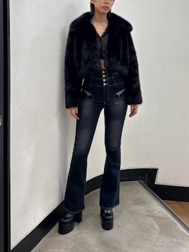 「EMODA（エモダ）のアイテム（デニムパンツ）」を使った、大谷亜宥茄 (EMODA)さん（レディース・170cm）の秋コーディネート