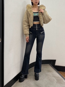 「EMODA（エモダ）のアイテム（デニムパンツ）」を使った、大谷亜宥茄 (EMODA)さん（レディース・170cm）の秋コーディネート