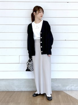 カーディガン/ボレロを使った「ロンT」のレディース人気ファッション 