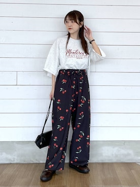 「GLOBAL WORK（グローバルワーク）のスペ軽お財布ショルダー2/580785（ショルダーバッグ、ブラック系）」を使った、ひらりぃ❀さん（レディース・152cm）の春コーディネート