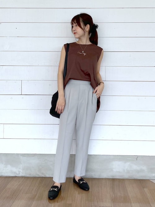 1068【アルバローザ】2 青系 クロップドパンツ フラワープリント 英字 CHINOISERIE-B PRINTED DRAWSTRING BALLOON PANTS(S Blue