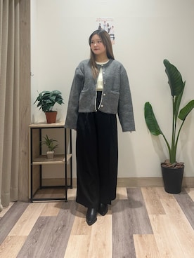 「アイテム（スラックス、ブラック系）」を使った、saraさん（レディース・154cm）の秋コーディネート