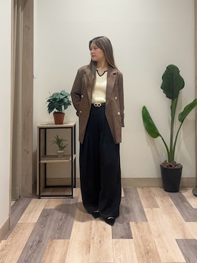 「アイテム（ベルト）」を使った、saraさん（レディース・154cm）の秋コーディネート