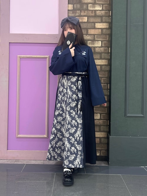 バラ刺繍襟ブラウス[品番：IGAW0001915]｜axes femme