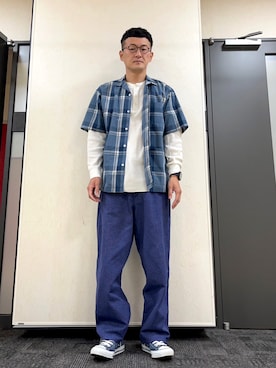 「417 EDIFICE（フォーワンセブンエディフィス）のアイテム（トップス）」を使った、ロバート馬場裕之さん（メンズ・181cm）の秋コーディネート