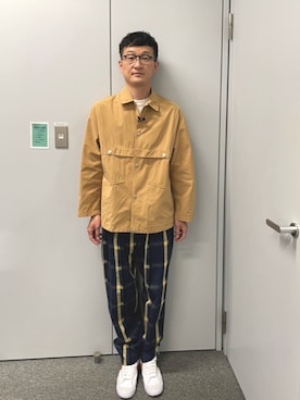 「イエローコーデ」｜「アイテム（ブルゾン）」を使った、ロバート馬場裕之さん（メンズ・181cm）の春コーディネート