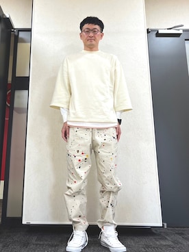 「アイテム（チノパンツ、その他）」を使った、ロバート馬場裕之さん（メンズ・181cm）の春コーディネート