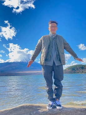 「富士山」｜ロバート馬場裕之さん（メンズ・181cm）の冬コーディネート