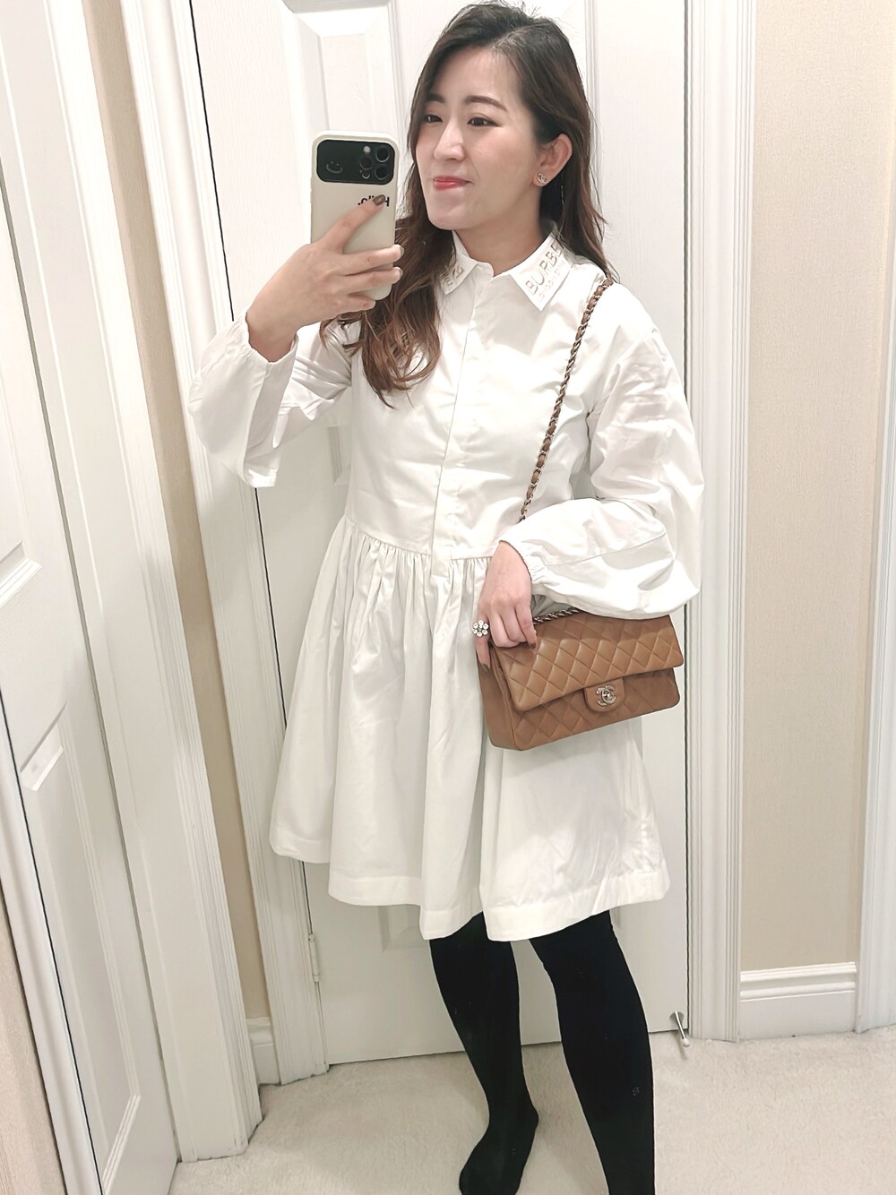 BURBERRYのシャツワンピースを使った人気ファッションコーディネート