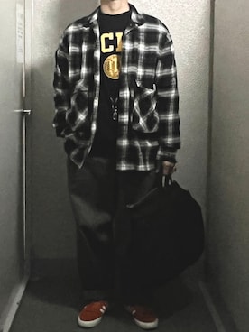 「FLAGSTUFF（フラグスタフ）のアイテム（パンツ）」を使った、akkyさん（メンズ・174cm）の冬コーディネート