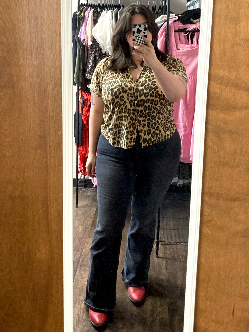 「plussize、70's、leopard、red boots、Cowboy」｜「Good Americanのアイテム（デニムパンツ、ブラック系）」を使った、sugarbonezさん（レディース・168cm）の秋コーディネートの1枚目の写真
