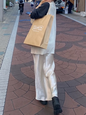 「ENOF（イナフ）のアイテム（スカート）」を使った、sakuraさん（レディース・162cm）の冬コーディネート