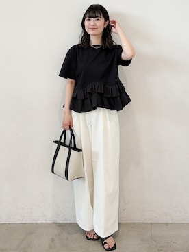 「OPAQUE.CLIP（オペークドットクリップ）の裾フリルドッキングTシャツ【洗濯機OK】（Tシャツ/カットソー、ブラック系）」を使った、haruさん（レディース・156cm）の夏コーディネート