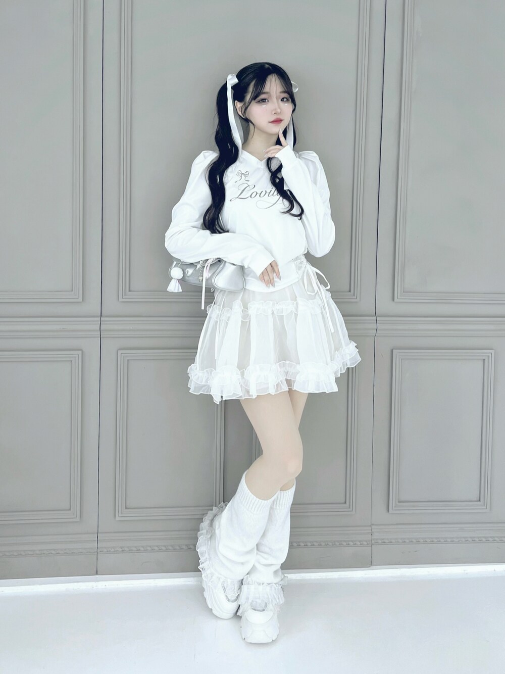新品☆lovilyn☆ラヴィリン☆厚底ラメスニーカー☆ホワイト☆size M 2025年最新】Lovilyn スニーカーの人気アイテム - メルカリ