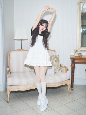 「Lovilyn（ラヴィリン）のアイテム（Tシャツ/カットソー、ブラック系）」を使った、poyoさん（レディース・161cm）の春コーディネート