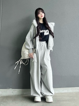 「アイテム（トップス）」を使った、poyoさん（レディース・161cm）の秋コーディネート