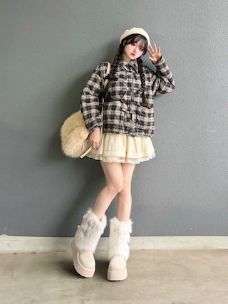 「Lovilyn(ラヴィリン)のチュールレースベロアスカート(スカート)」を使った、poyoさん(レディース・161cm)の秋コーディネート