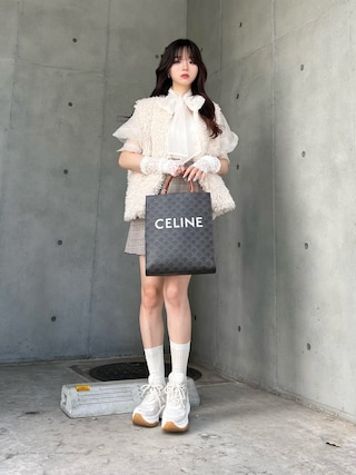 【Michael Kors】個性際立つスタイリッシュスニーカー Amazon.co.jp: [MKOIJN] スニーカー ハイカット カジュアル