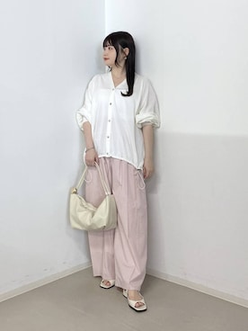 「A part by（アパートバイ）のUVカット/ドロストBIG Vカーディガン（カーディガン/ボレロ、ホワイト系）」を使った、かほちさん（レディース・149cm）の春コーディネート