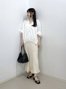 「A part by（アパートバイ）のUVカット/ドロストBIG Vカーディガン（カーディガン/ボレロ、ホワイト系）」を使った、かほちさん（レディース・149cm）の春コーディネート