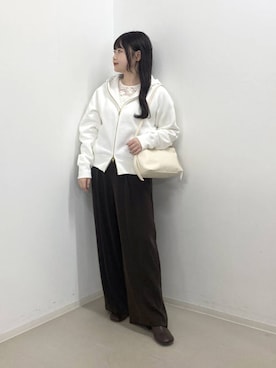 「A part by（アパートバイ）のソフトカーブバッグ（ショルダーバッグ、ホワイト系）」を使った、かほちさん（レディース・149cm）の秋コーディネート