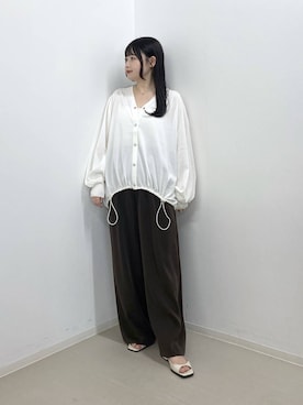 「A part by（アパートバイ）のUVカット/ドロストBIG Vカーディガン（カーディガン/ボレロ、ホワイト系）」を使った、かほちさん（レディース・149cm）の春コーディネート