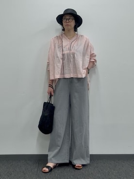 「アイテム（バングル/リストバンド）」を使った、KINOさん（レディース・162cm）の夏コーディネート