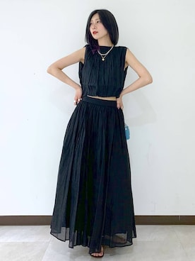 「アイテム（アクセサリー、ブラウン系）」を使った、ERIKA (BABYLONE)さん（レディース・166cm）の夏コーディネート