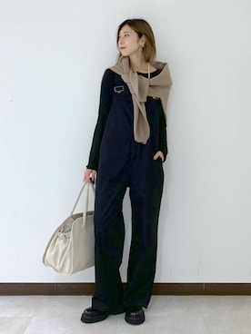 「アイテム（オールインワン・サロペット）」を使った、ERIKA (BABYLONE)さん（レディース・166cm・30代）の秋コーディネート