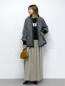 「アイテム（テーラードジャケット）」を使った、ERIKA (BABYLONE)さん（レディース・166cm・30代）の秋コーディネート