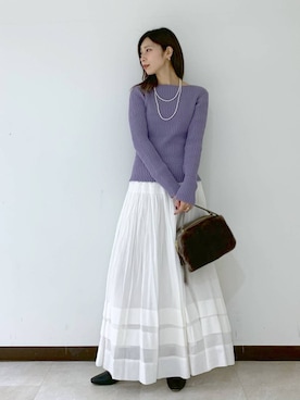 「BABYLONE（バビロン）のアイテム（スカート）」を使った、ERIKA (BABYLONE)さん（レディース・166cm）の秋コーディネート