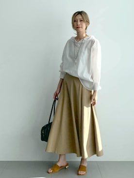 「BABYLONE（バビロン）のWASHコットンフレアスカート（スカート、ベージュ系）」を使った、ERIKA (BABYLONE)さん（レディース・166cm）の春コーディネート