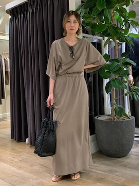 「BABYLONE（バビロン）の【VARNY】フリンジバッグ（ショルダーバッグ、ブラック系）」を使った、ERIKA (BABYLONE)さん（レディース・166cm）の夏コーディネート