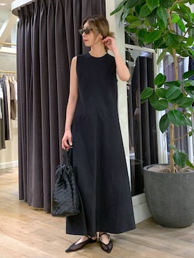 「BABYLONE（バビロン）の【VARNY】フリンジバッグ（ショルダーバッグ、ブラック系）」を使った、ERIKA (BABYLONE)さん（レディース・166cm）の夏コーディネート