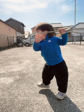 「アイテム（シューズ）」を使った、omedetaさん（キッズ・100cm）の秋コーディネート