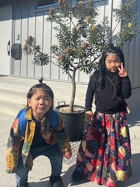 「アイテム（デニムジャケット）」を使った、omedetaさん（キッズ・100cm）の秋コーディネート