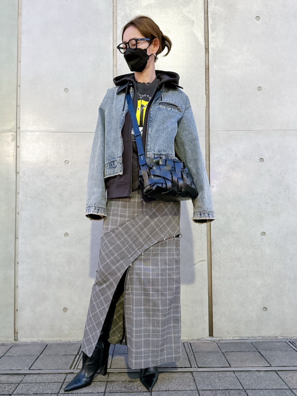 「PRANK PROJECTのレザーカラーデニムブルゾン / Leather Collar Denim Blouson（デニムジャケット、ブルー系）」を使った、yuさん（レディース・165cm）の春コーディネートの1枚目の写真