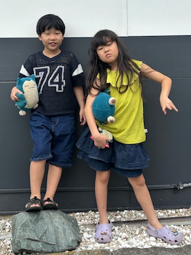 「アイテム（シューズ）」を使った、あかねくん&たっくんさん（キッズ・129cm）の秋コーディネート