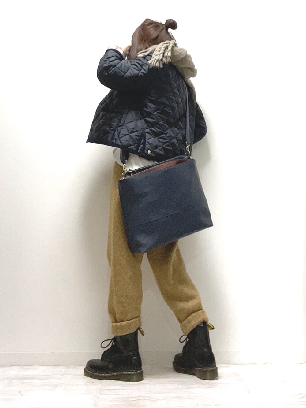 「MACKINTOSH PHILOSOPHY、deuxamour、キルティング、ジャケット、きれいめカジュアル、ゆるコーデ、PR、ニットパンツ、パンツスタイル、チェック柄に恋してる、大人カジュアル、ZARA、ショルダーバッグ、トートバッグ、メンズライク」｜「MACKINTOSH PHILOSOPHYのトラディショナルウェザーウェアコラボ≪ARKLEY≫　限定モデル（ブルゾン、ブルー系）」を使った、norimamiさん（レディース・160cm）の秋コーディネートの1枚目の写真