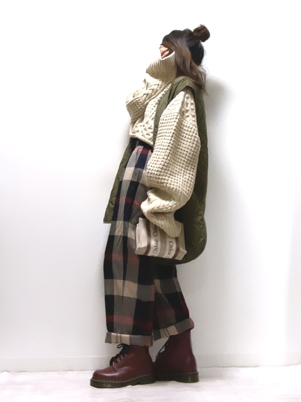 クレストブリッジチェックウールビエラタックパンツを使った人気