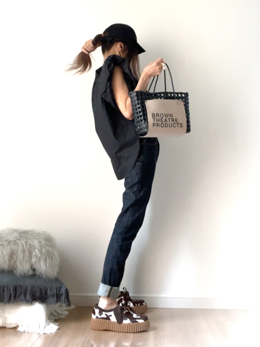 「marryme、clarks、UNIQLO、クラークス、アニマル柄、レオパード、ボリューム袖、ブラウス、休日コーデ、PR、デッキシューズ、モカシン、秋コーデ、デニムパンツ、メンズライク」｜「ClarksのTorhill Bee / トーヒルビー （アニマルプリント）（モカシン/デッキシューズ、その他）」を使った、norimamiさん（レディース・160cm）の夏コーディネートの1枚目の写真