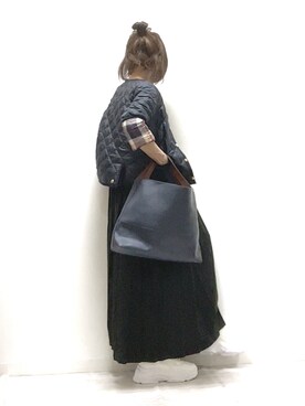 「sakishimatokyo（サキシマトーキョー）のアイテム（ジャンパースカート）」を使った、norimamiさん（レディース・160cm）の秋コーディネート