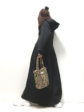 「sakishimatokyo（サキシマトーキョー）のアイテム（ジャンパースカート）」を使った、norimamiさん（レディース・160cm）の秋コーディネート