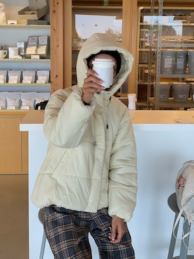 「AS KNOW AS plus（アズノゥアズプラス）のアイテム（ジャケット/アウター）」を使った、りょんさん（レディース・165cm）の秋コーディネート