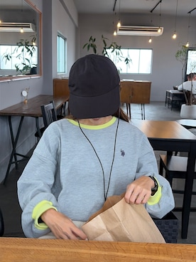 「U.S. POLO ASSN.（ユーエスポロアッスン）の【新色追加】GeeRA別注【U.S.POLOASSN.】オーバーサイズワッフルトップス（Tシャツ/カットソー、グレー系）」を使った、りょんさん（レディース・165cm）の秋コーディネート