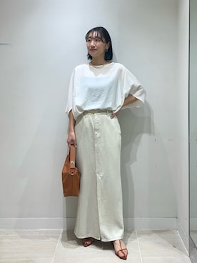 「GALLARDAGALANTE（ガリャルダガランテ）のネックカフ（ネックレス、ゴールド系）」を使った、momoka ikedaさん（レディース・157cm）の夏コーディネート