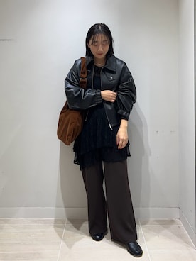 「アイテム（チョーカー）」を使った、momoka ikedaさん（レディース・157cm）の秋コーディネート