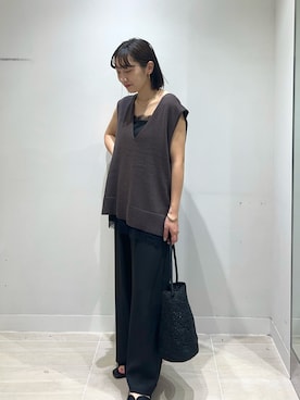 「GALLARDAGALANTE（ガリャルダガランテ）のステンレス カーブフープピアス（ピアス（両耳用）、ゴールド系）」を使った、momoka ikedaさん（レディース・157cm）の春コーディネート