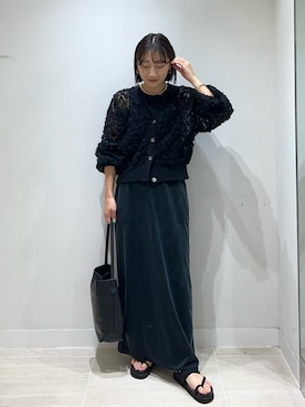 「GALLARDAGALANTE（ガリャルダガランテ）のカーブバングル（バングル/リストバンド、ゴールド系）」を使った、momoka ikedaさん（レディース・157cm）の夏コーディネート