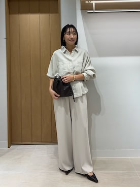 「GALLARDAGALANTE（ガリャルダガランテ）のスクエアフープピアス（ピアス（両耳用）、ゴールド系）」を使った、momoka ikedaさん（レディース・157cm）の秋コーディネート